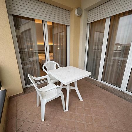 Residence Le Spiagge Римини Экстерьер фото