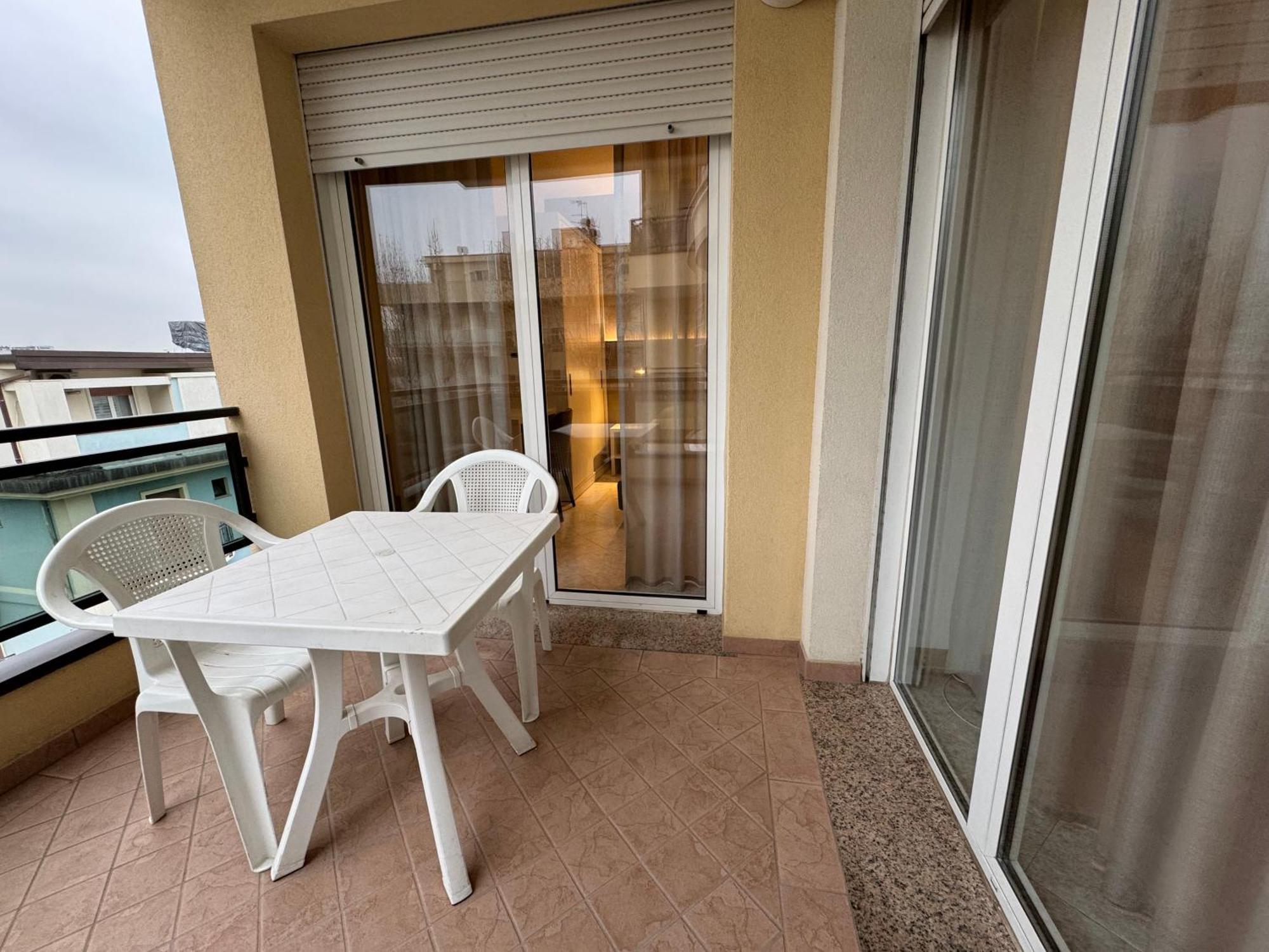 Residence Le Spiagge Римини Экстерьер фото