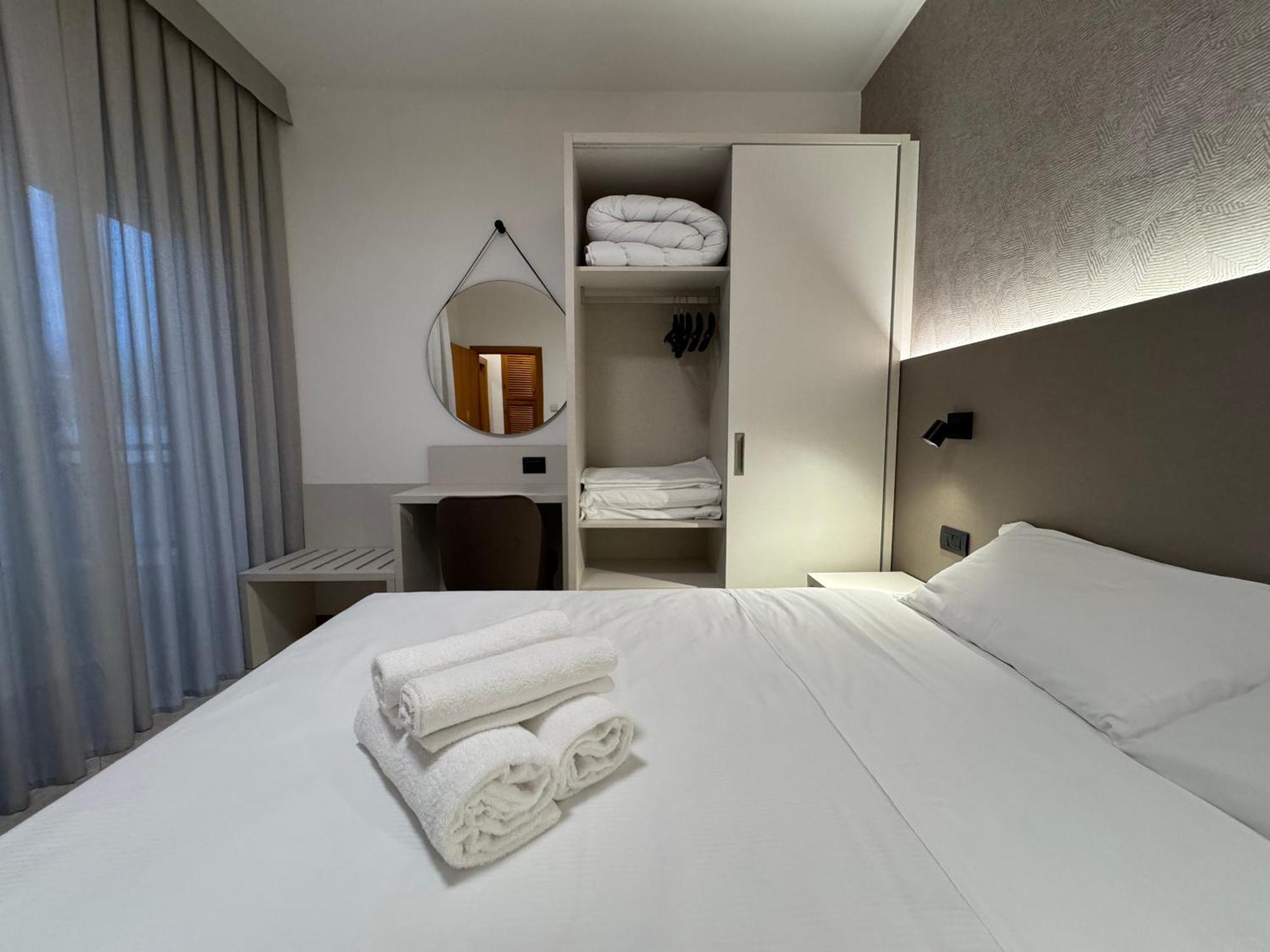 Residence Le Spiagge Римини Экстерьер фото