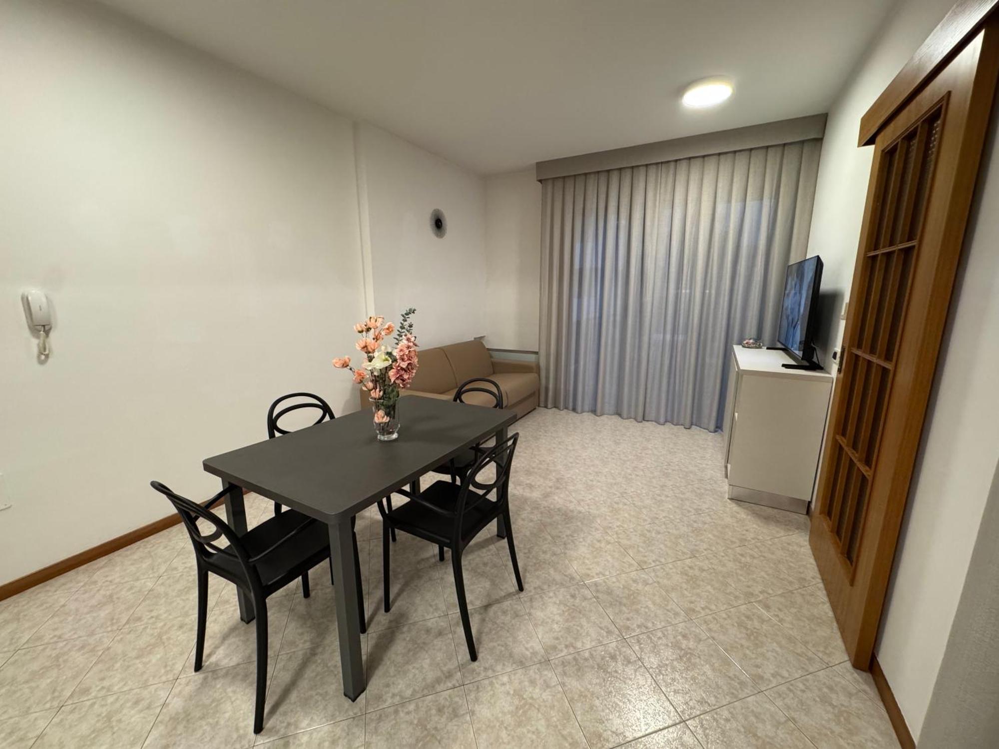 Residence Le Spiagge Римини Экстерьер фото
